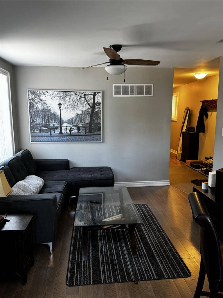 Room for rent - Keele & Rogers Rd