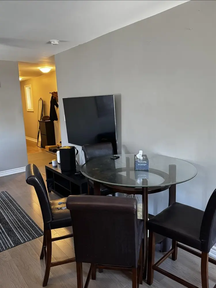 Room for rent - Keele & Rogers Rd