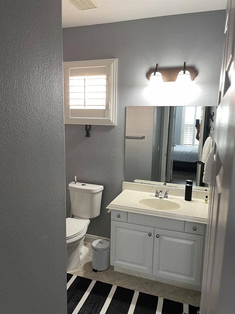New Listing-Zip 89147