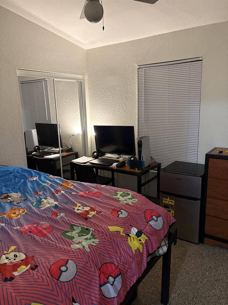 FALL RELET $865 ALL UNITS AVAILABLE