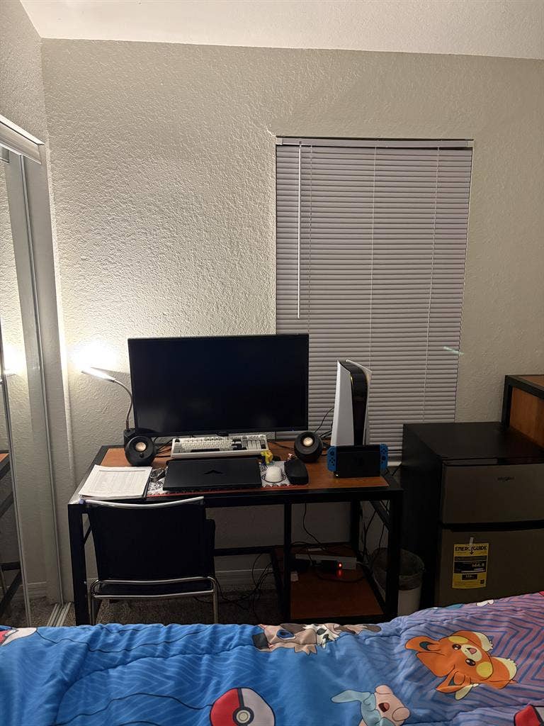 FALL RELET $865 ALL UNITS AVAILABLE
