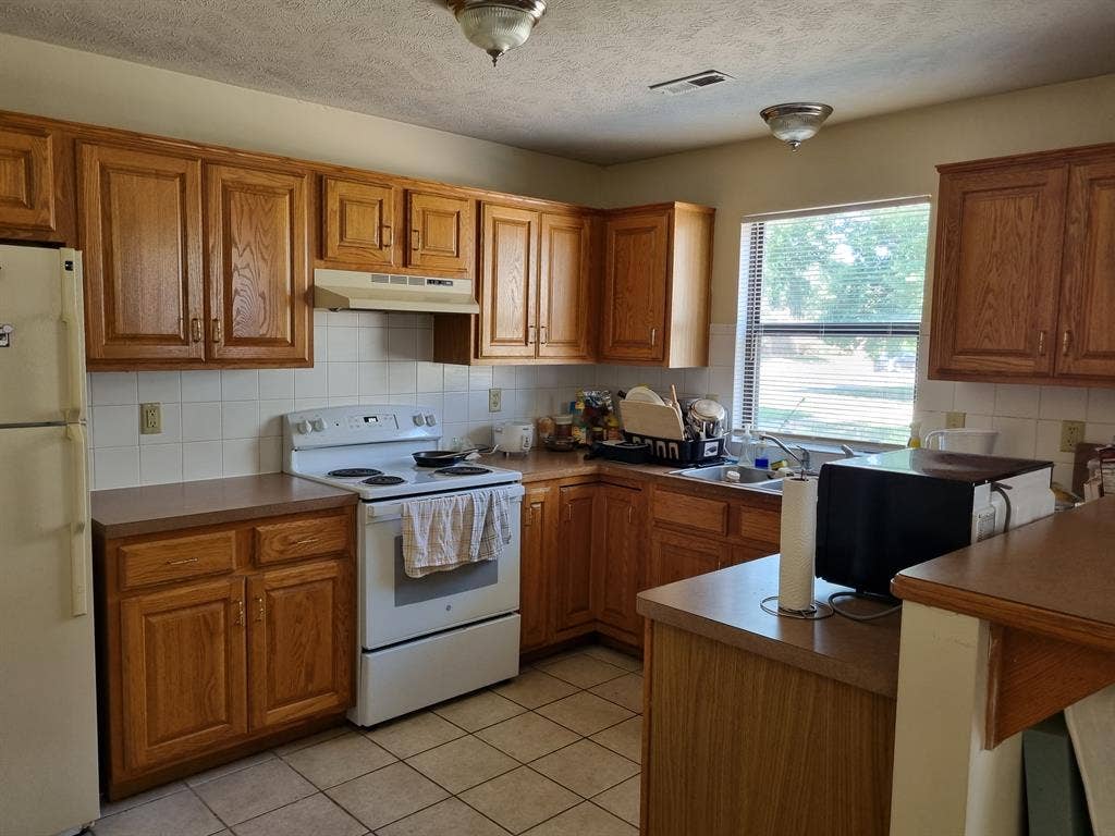 Looking for a roommate.