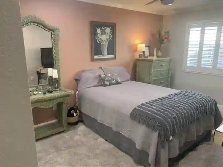 Beautiful Room in Resort Style Home