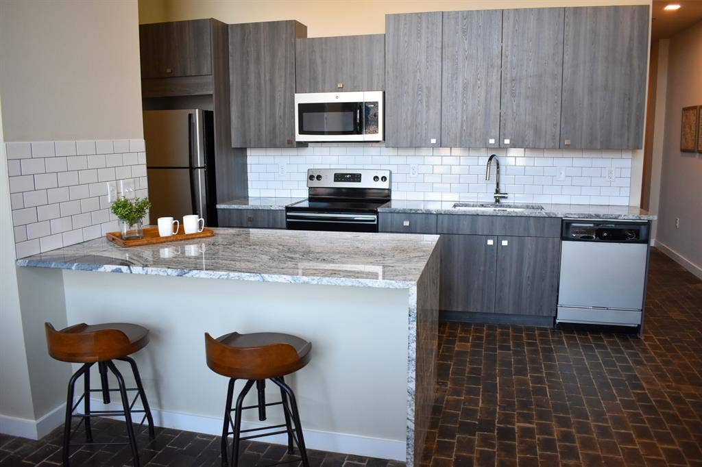 Luxury 2 bed/bath in West Reading