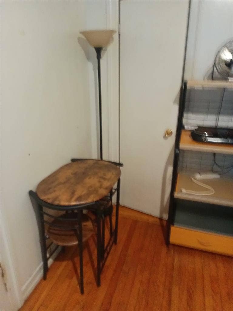 CLEAN ROOM IN THE BRONX NEW YORK