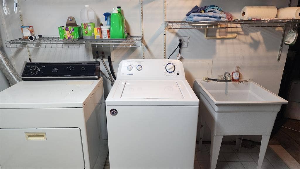New Furnished Room Listing