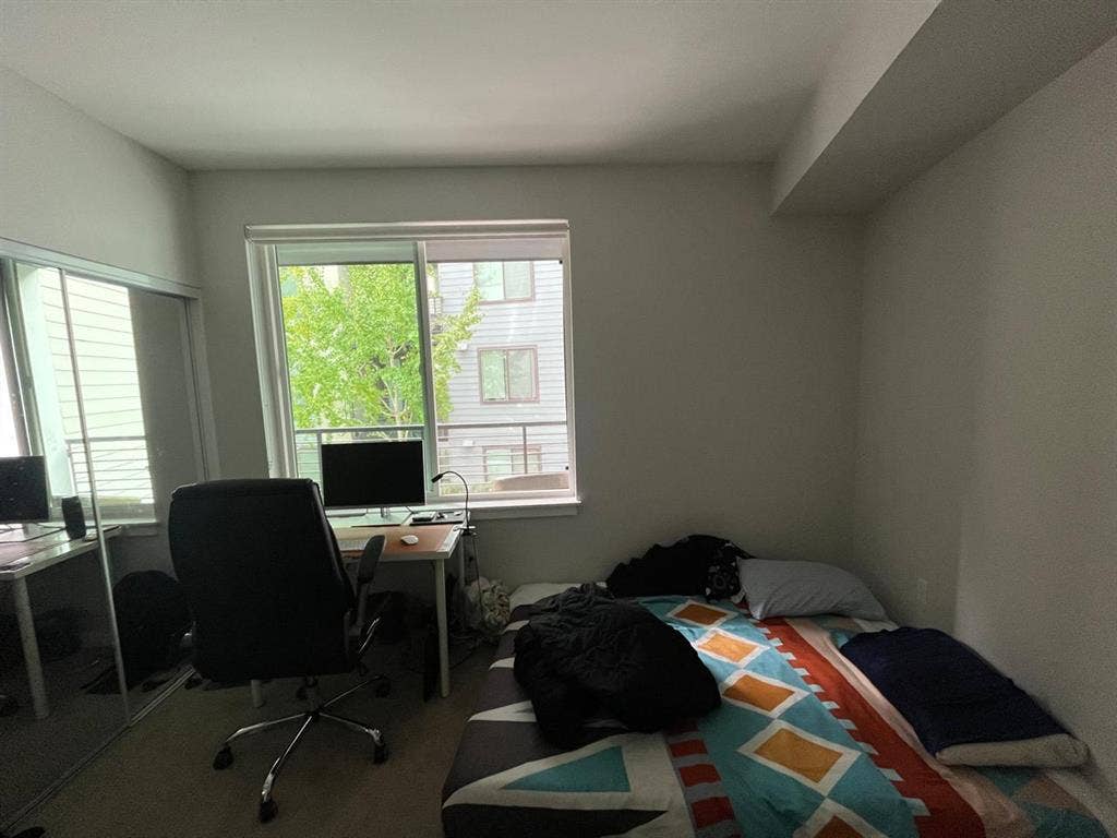 Male Accomodation available
