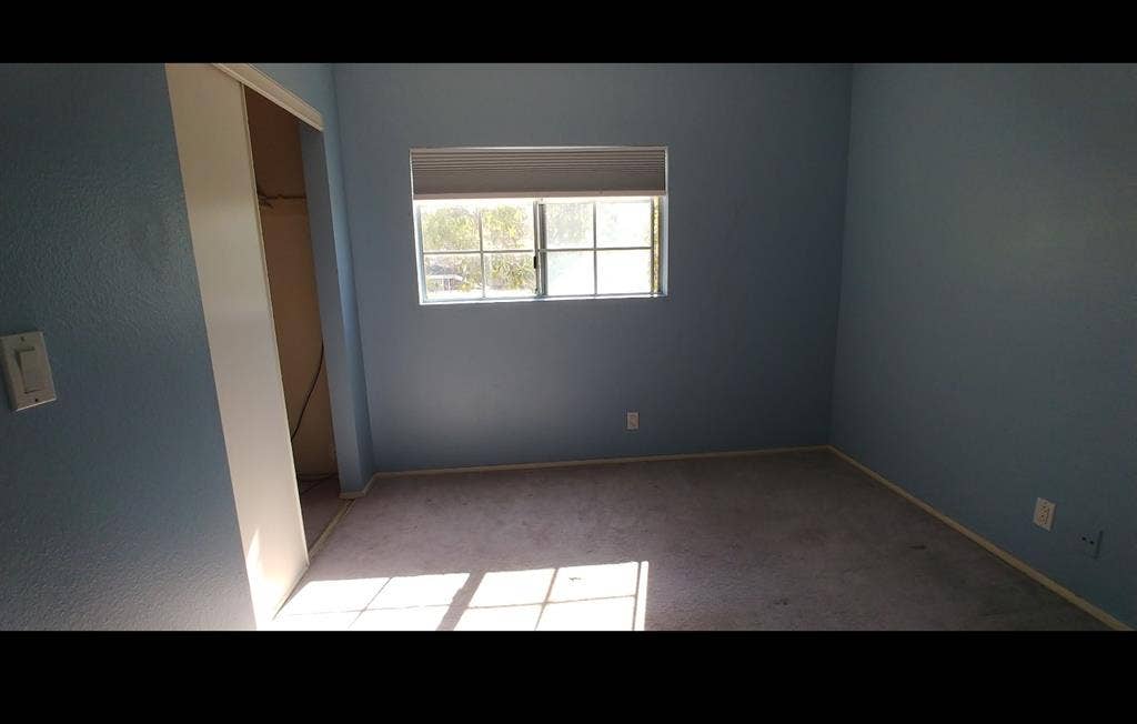 Private room rental Oceanside