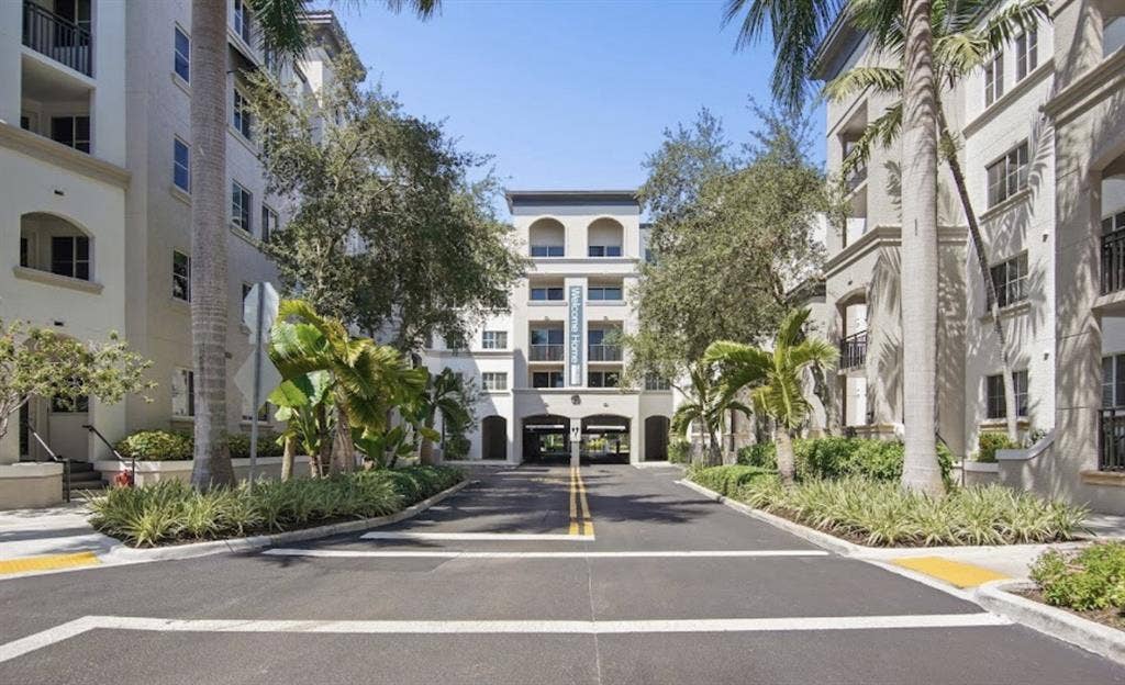 Room in Coral Gables