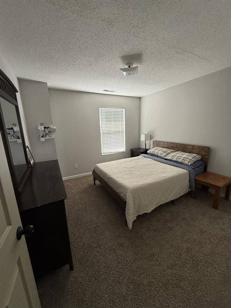 Private Bed and Bathroomm