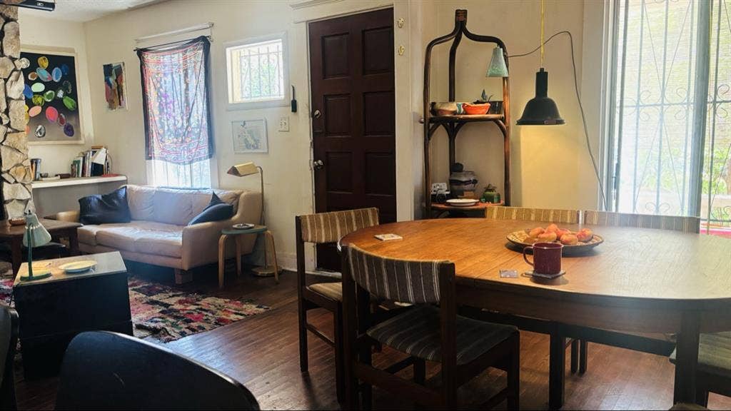 Room mate wanted Echo park bungalo