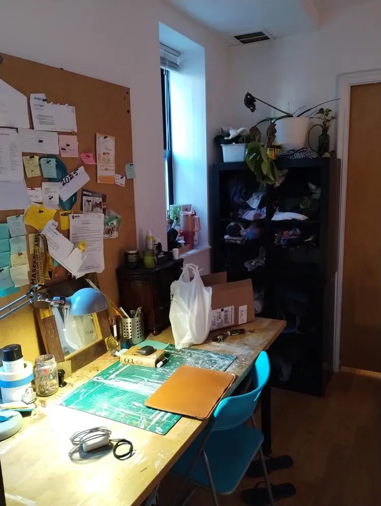 ROOM FOR RENT (sept.1 move-in)