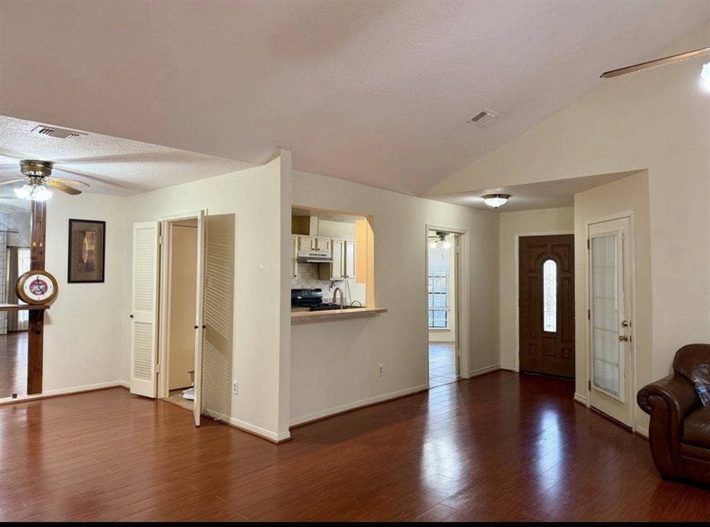 Roommate search by July