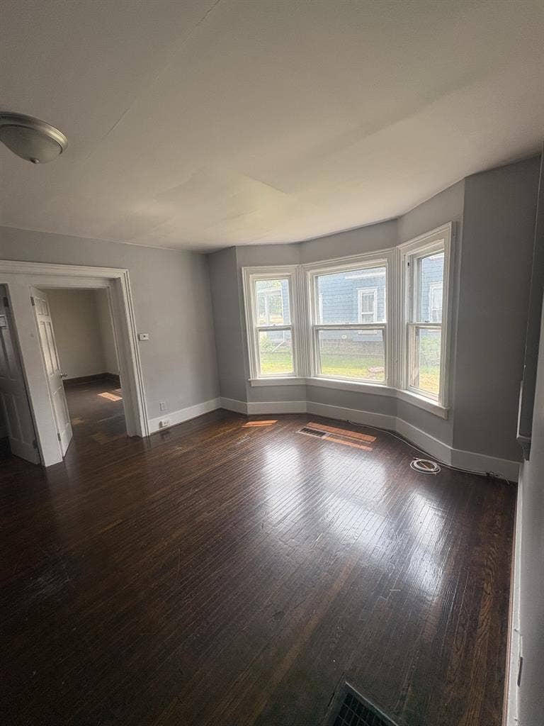 Looking to sublet my leasee