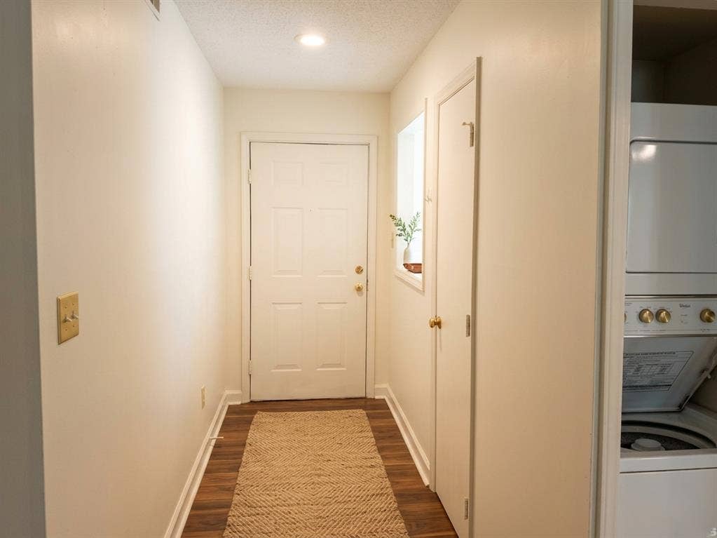 2 b 2 ba for rent in Avery close