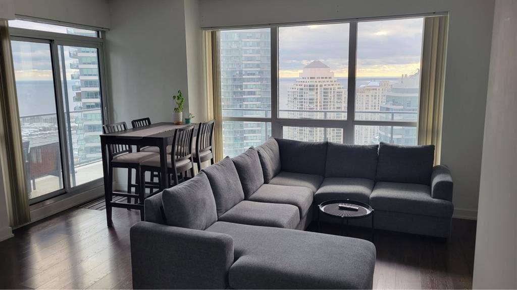 Private room / bath in condo unit
