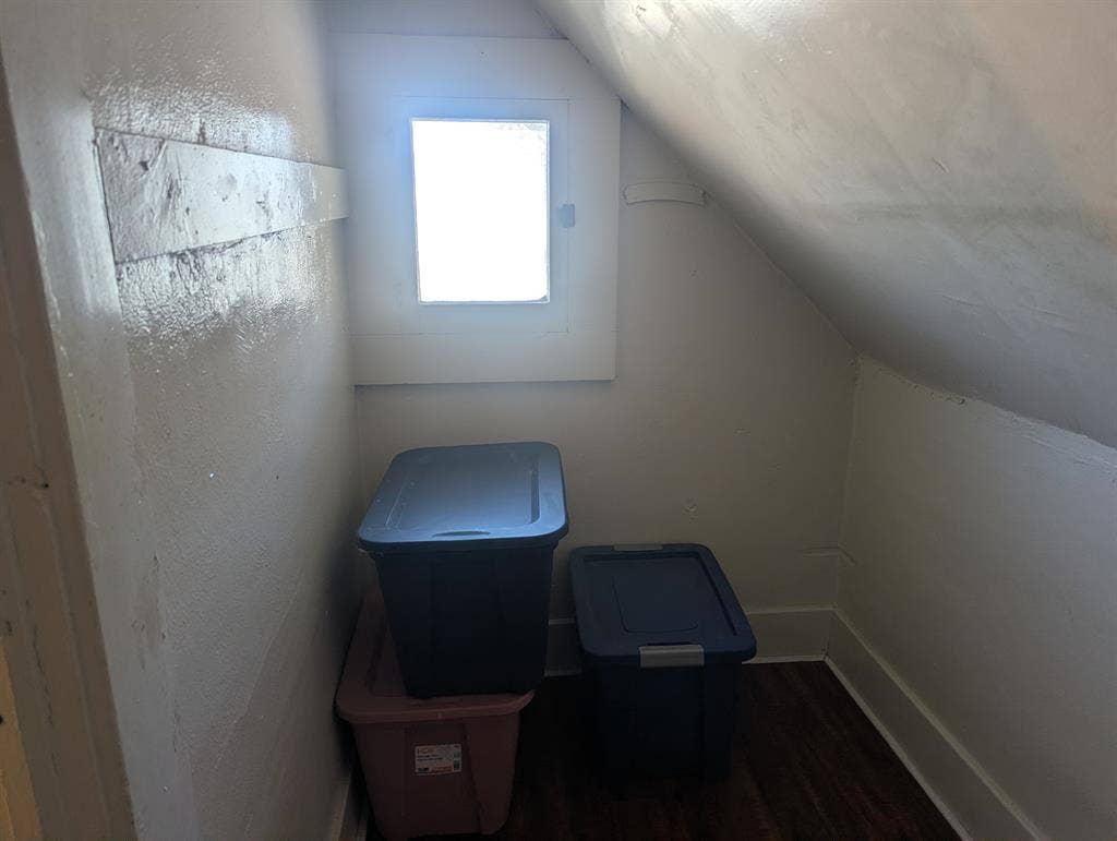 Christian man as a housemate