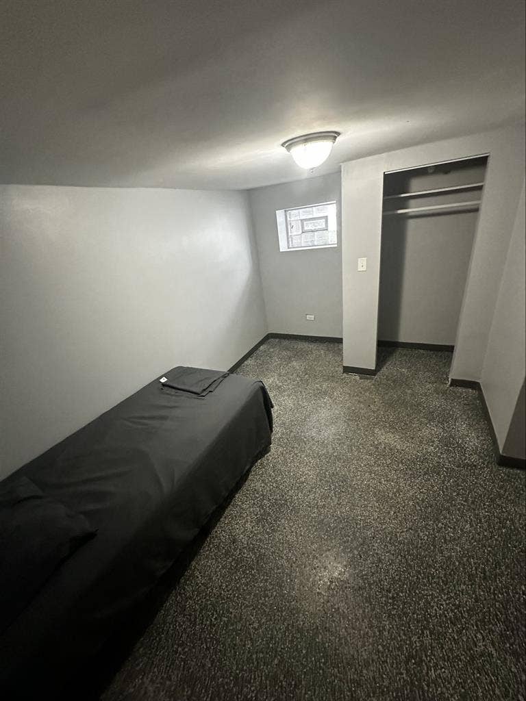Comfortable room for rent men only