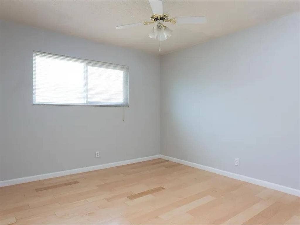 Room for rent in 2bd1.5bth