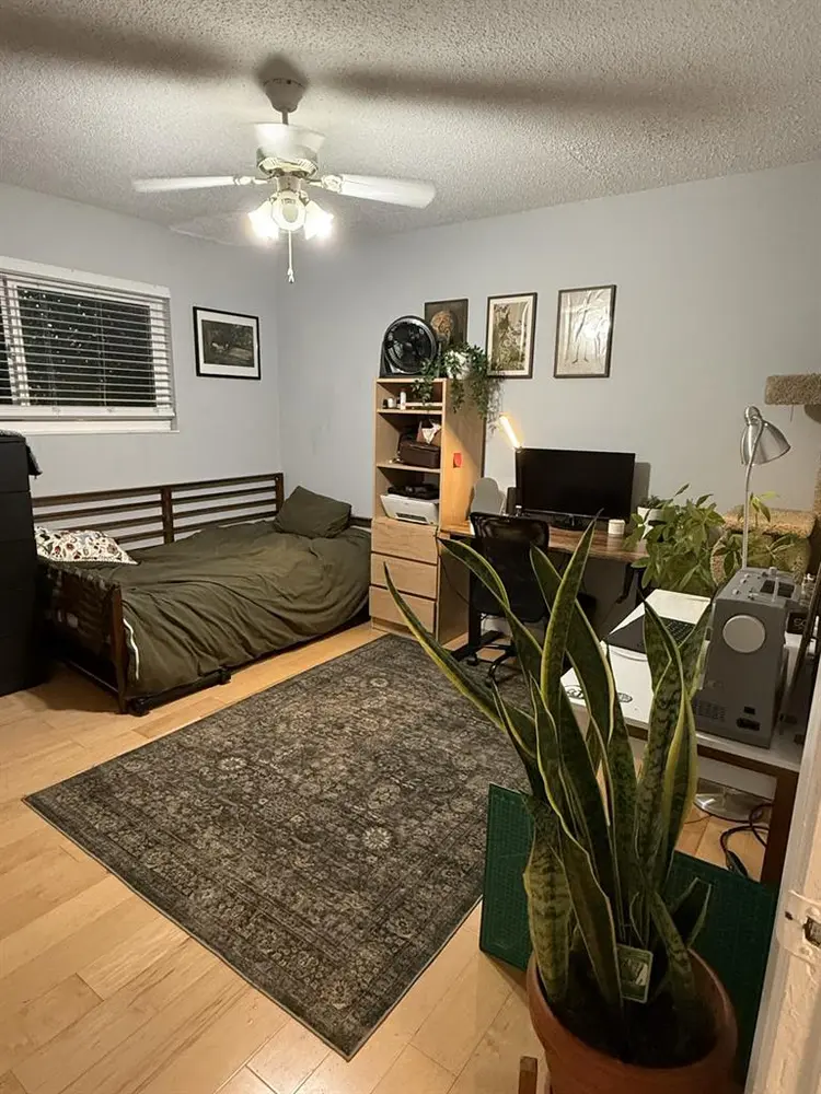 Room for rent in 2bd1.5bth
