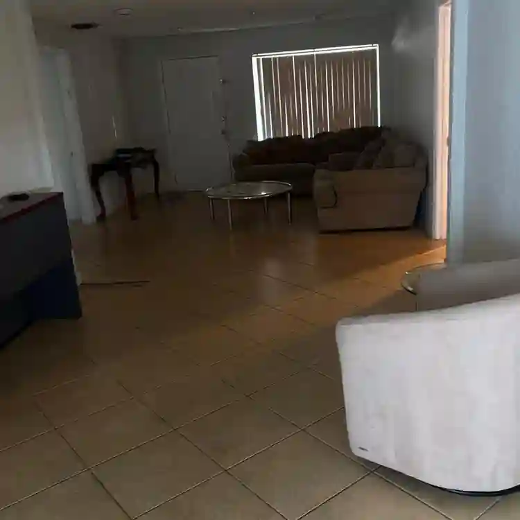 1-2 rooms for Rent