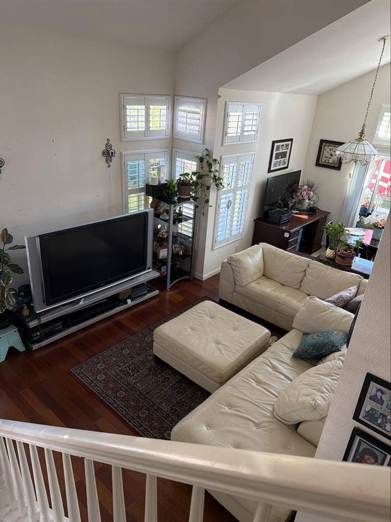 Beautiful home, safe & Clean