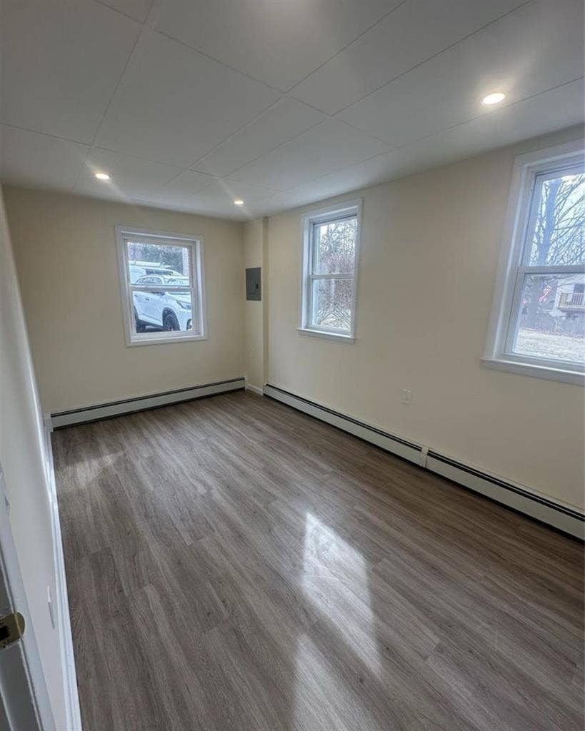2 STANDARD BEDROOM FOR RENT