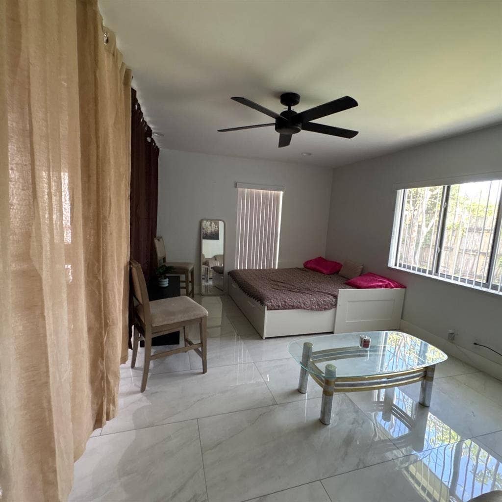 Huge Space For rent!