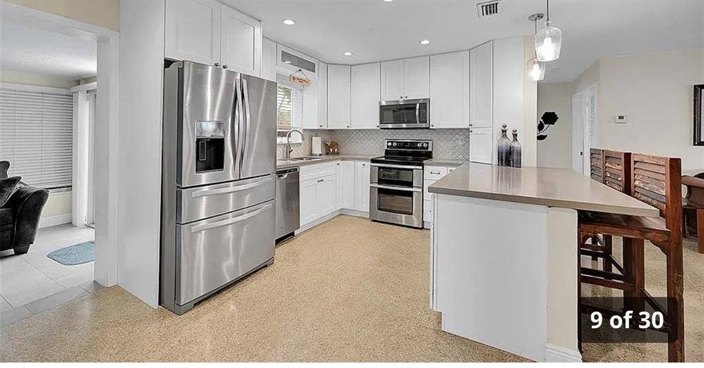 Master bedroom for rent