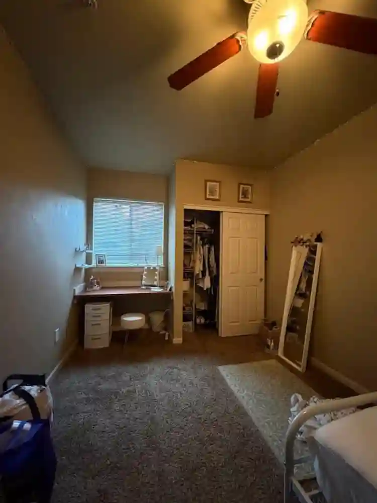 CAMPUS TOWNHOUSEE