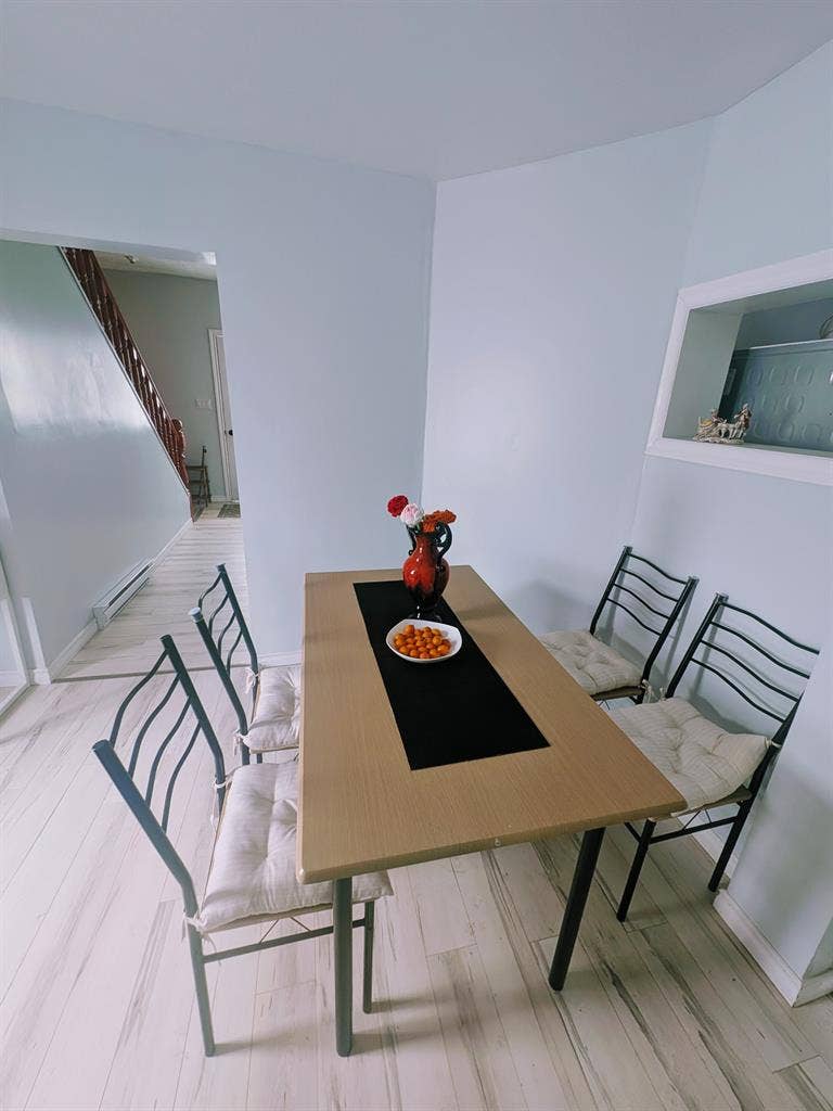 Quiet Clean Respectful Shared Home