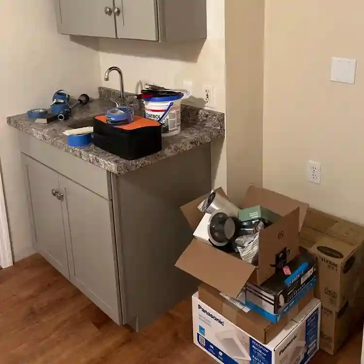 Small Studio with Private Entrancee