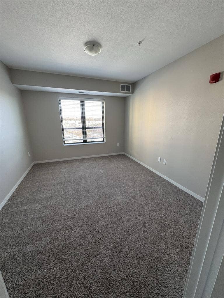 APARTMENT FOR SUBLEASE (7/1/26)