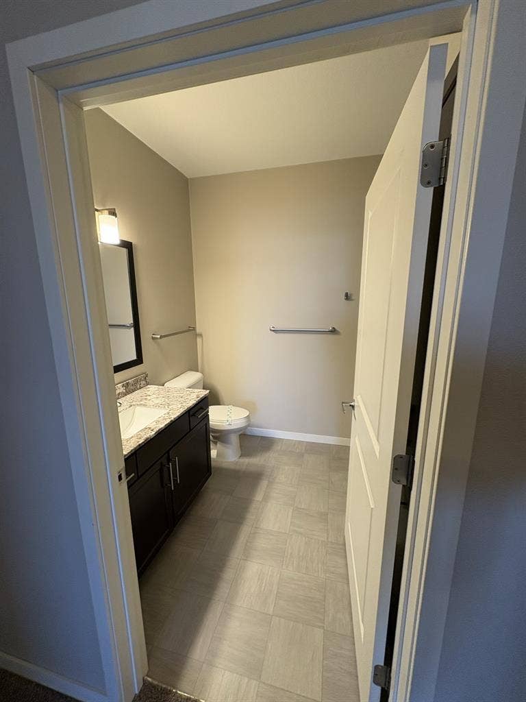APARTMENT FOR SUBLEASE (7/1/26)