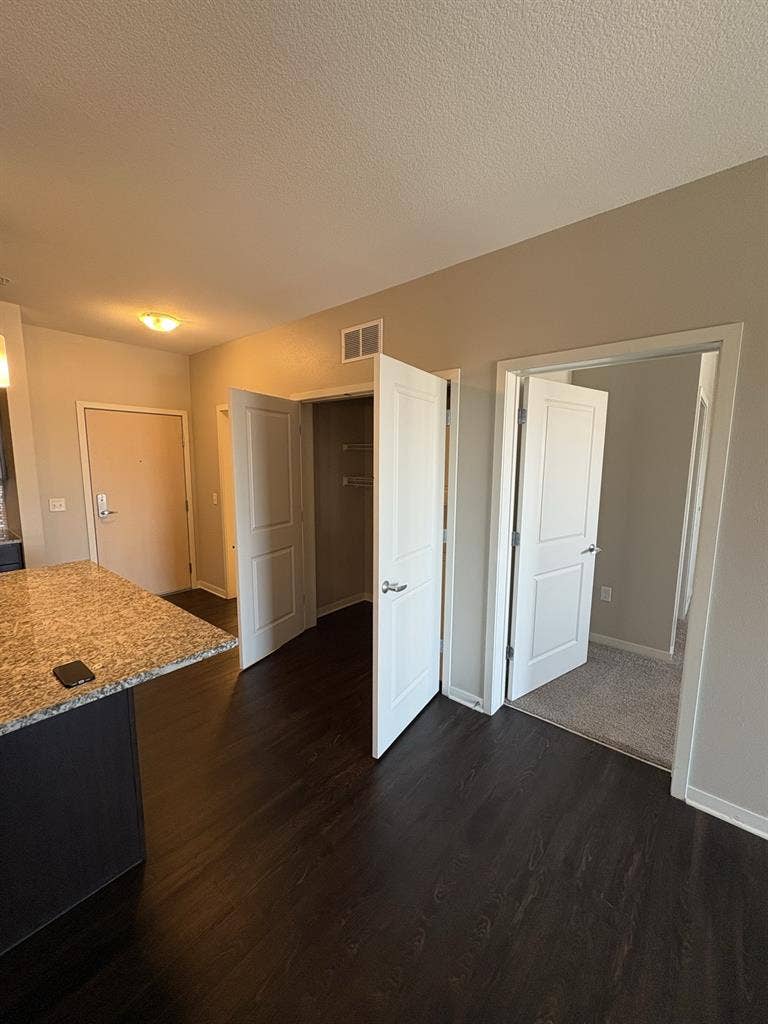APARTMENT FOR SUBLEASE (7/1/26)