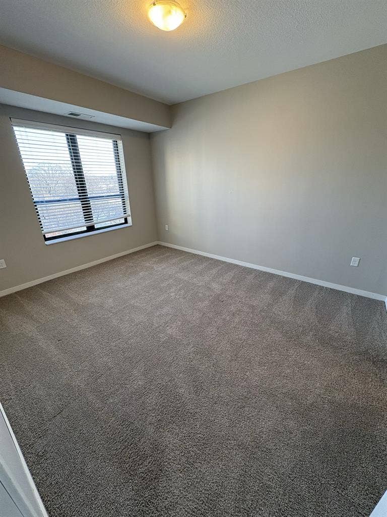 APARTMENT FOR SUBLEASE (7/1/26)