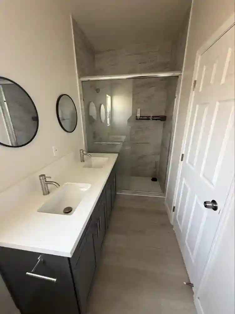 Room / San Bernardino