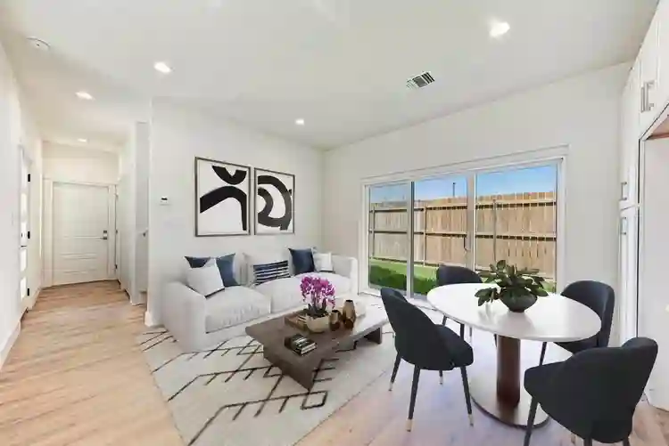 Private Balcony with Skyline Views!