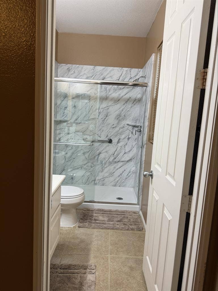 Room for rent with private bathroom