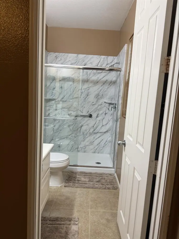 Room for rent with private bathroom