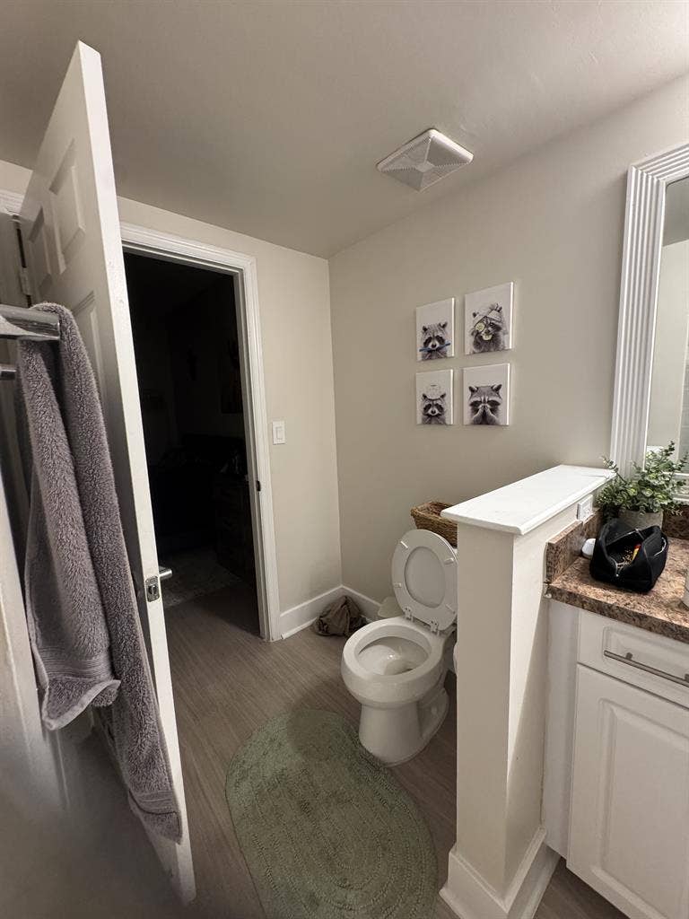 1 bed 1 private bath