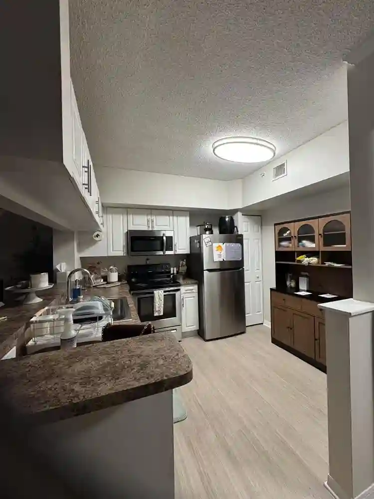 1 bed 1 private bath