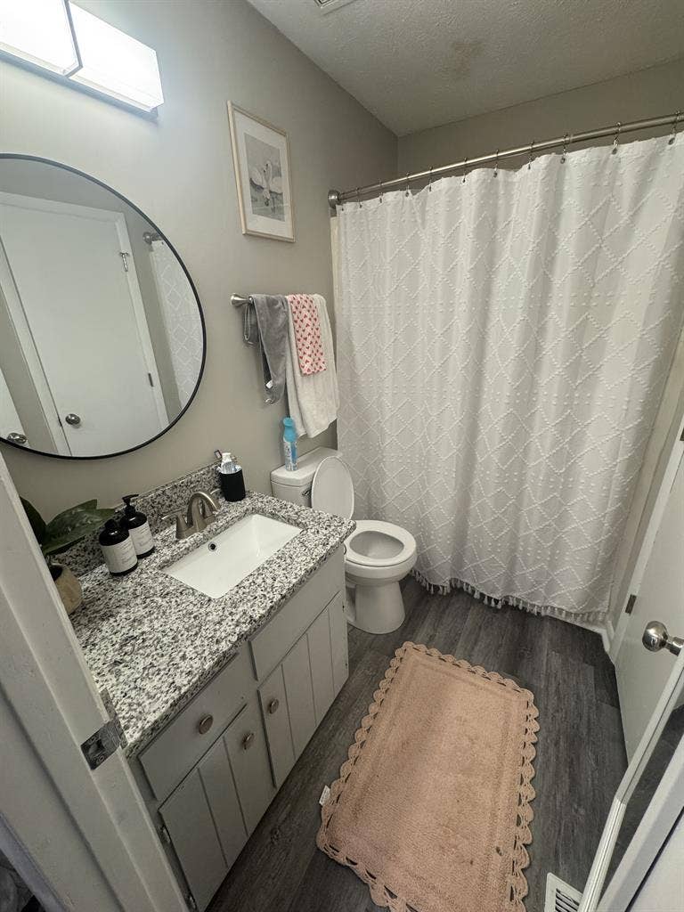 2 bed 1 bath in duplex