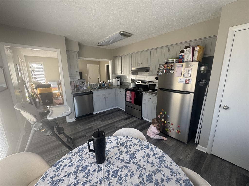 2 bed 1 bath in duplex