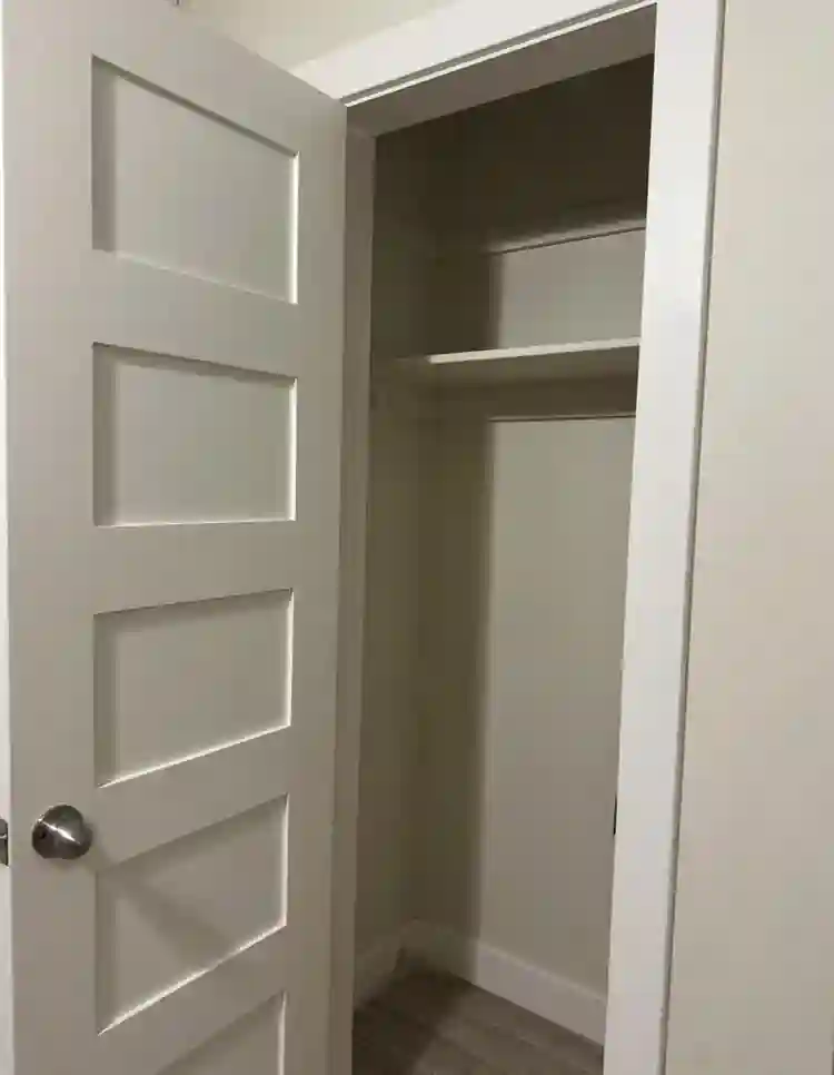 Bedroom available in Tempe