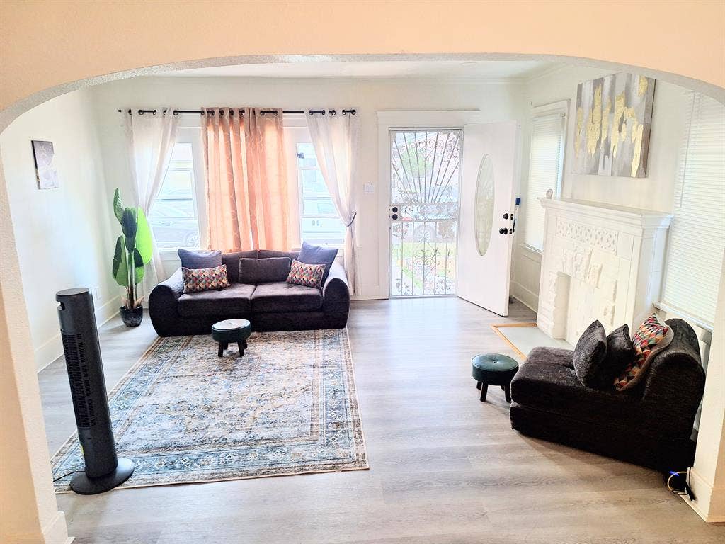 Large Furnished Room