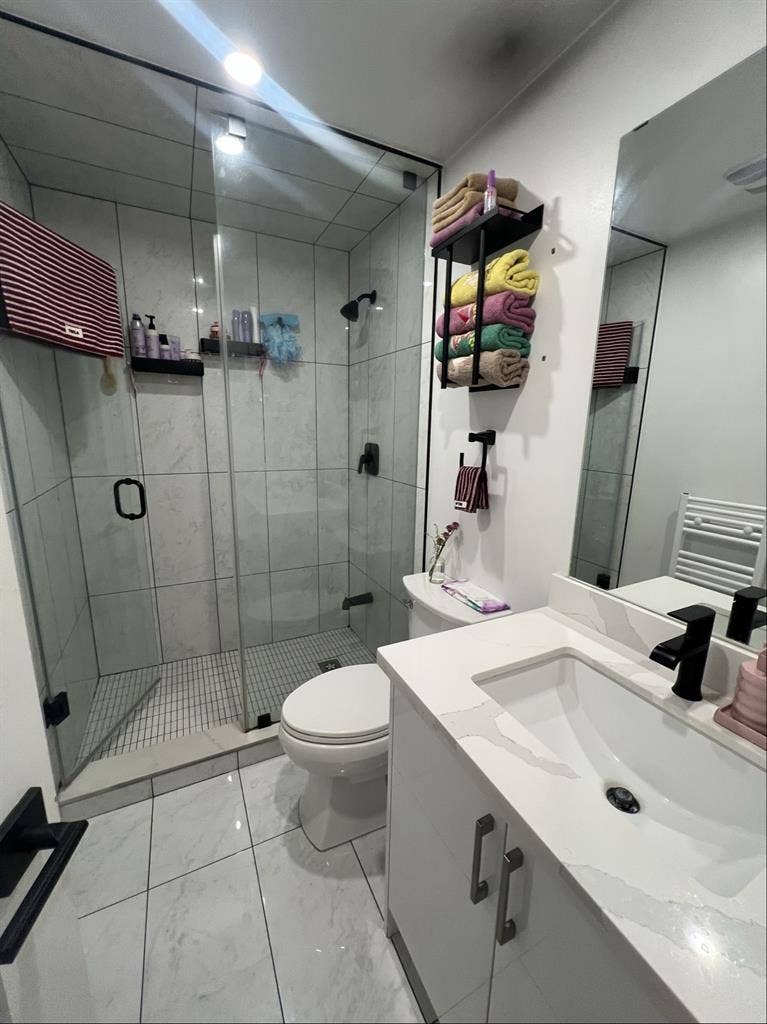 1 bedroom in a 2bed 1bath unit