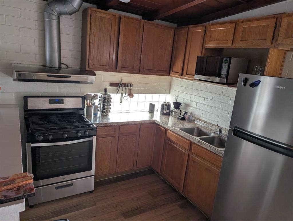 Furnished Tucson Home $1900
