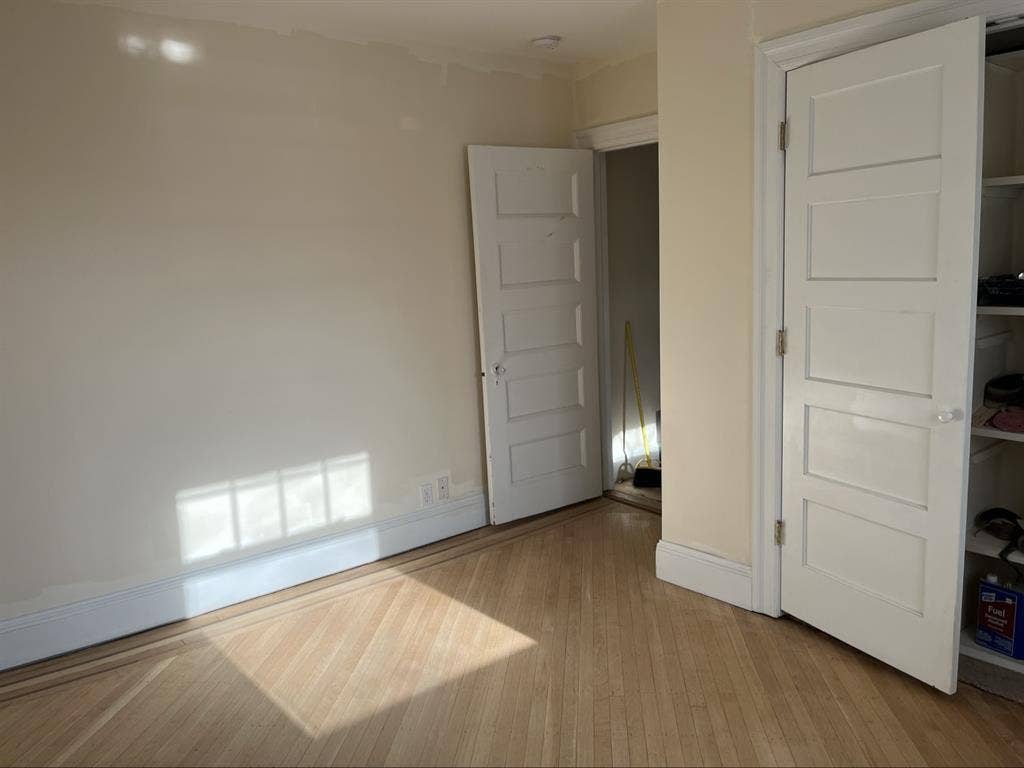 Private Room - Montclair, NJ