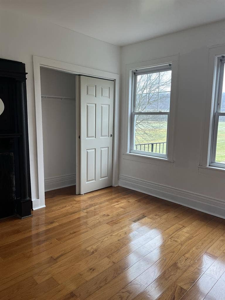 Roommate needed asap